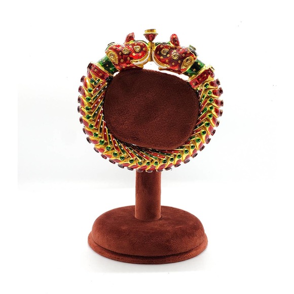 Elephant Bangle in Gold and Silver - Picture 2 of 10